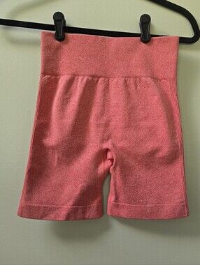 Seamless High-Waist Coral Women’s Compression Shorts